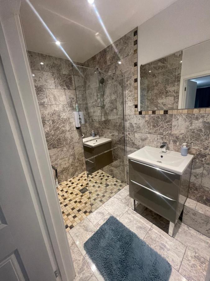 Beautiful En-suite Bedroom *