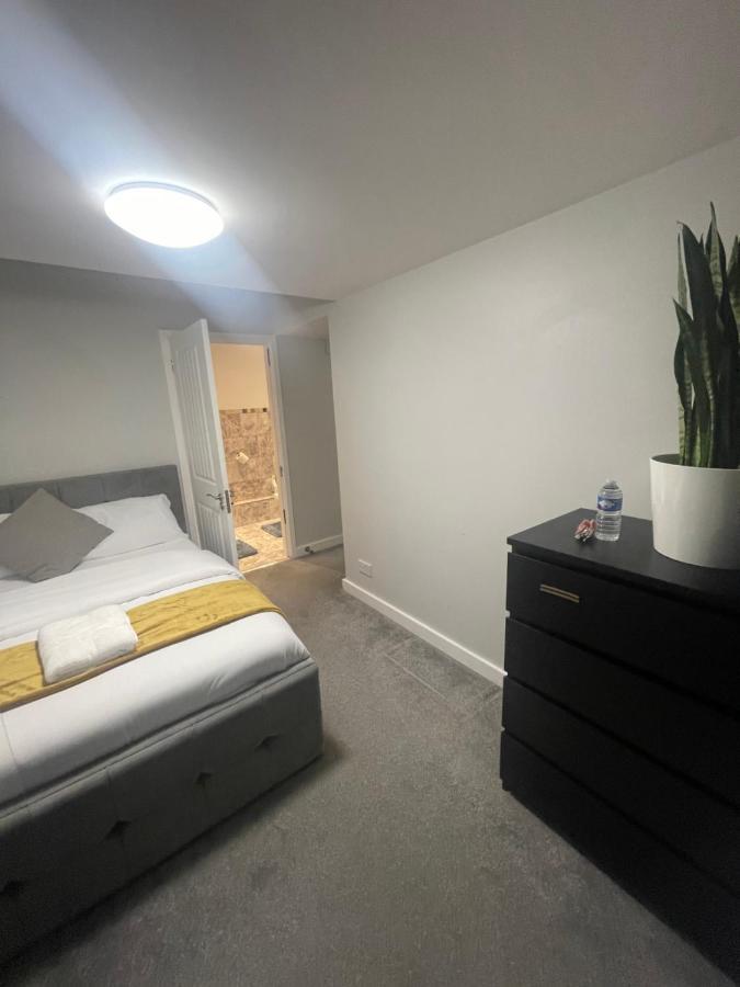 Beautiful En-suite Bedroom *