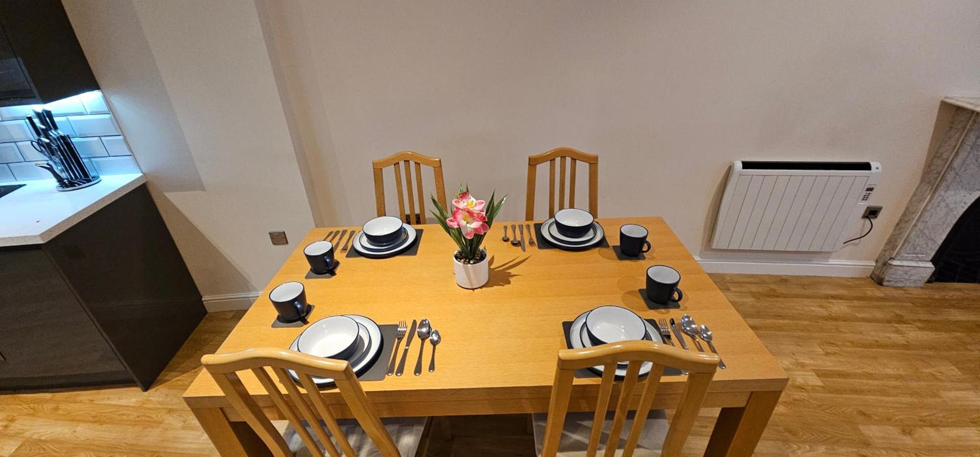 Apartment Modern 2 Bedrooms In Town Centre *