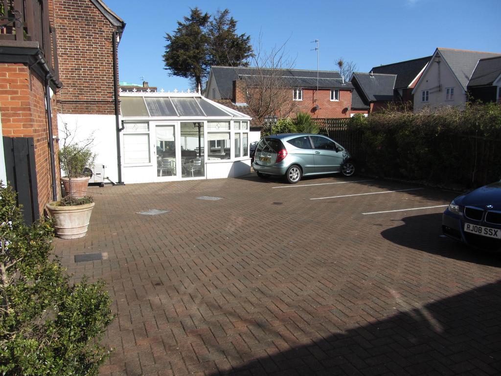 Inn Shipwrights Arms 3*