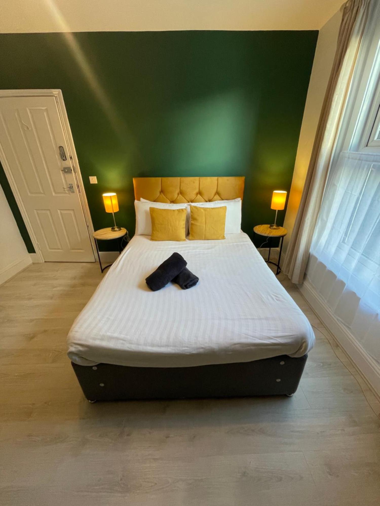 In Centre House With Kitchen, Lounge, Garden Hotel *