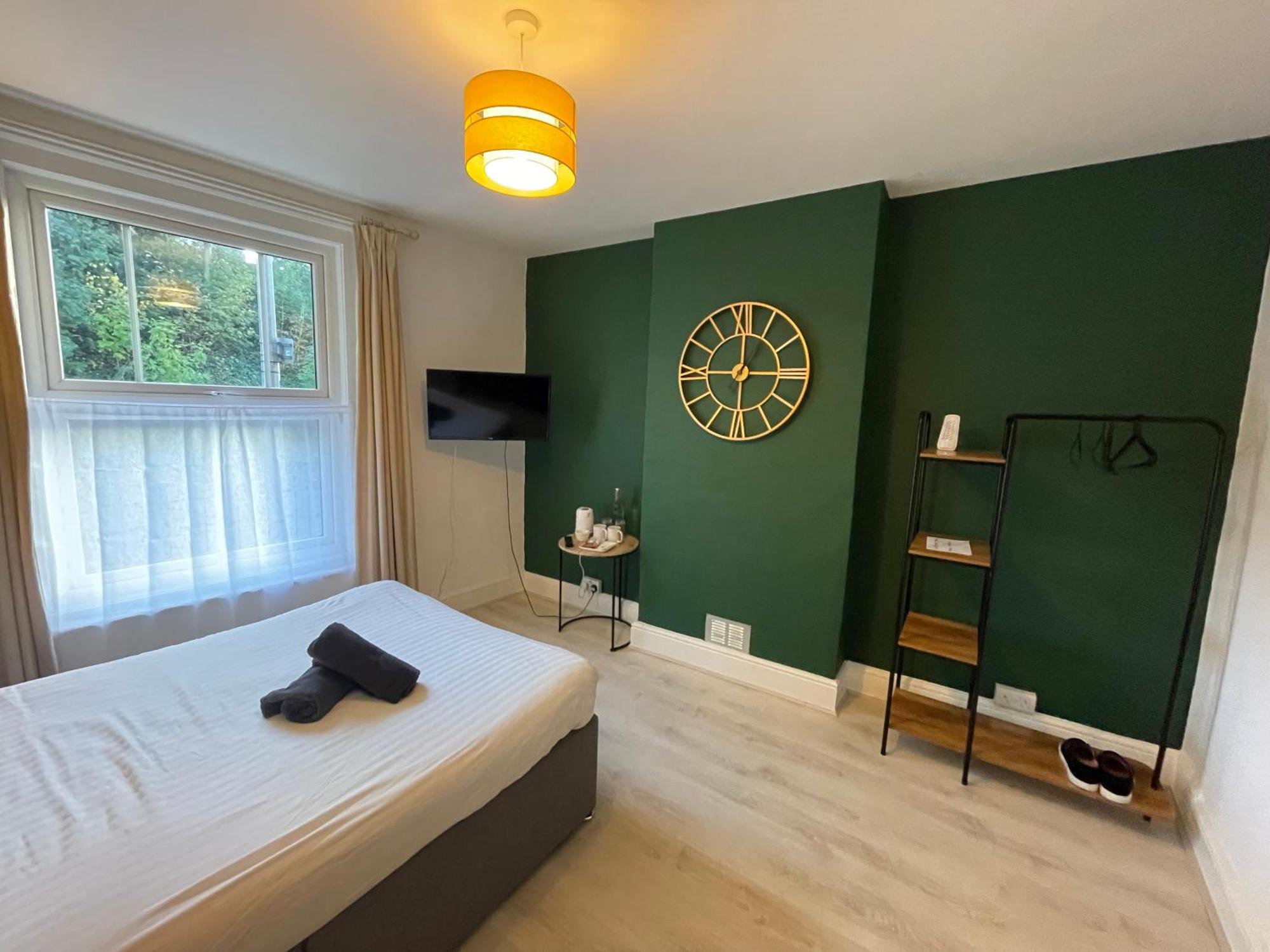 In Centre House With Kitchen, Lounge, Garden Hotel *