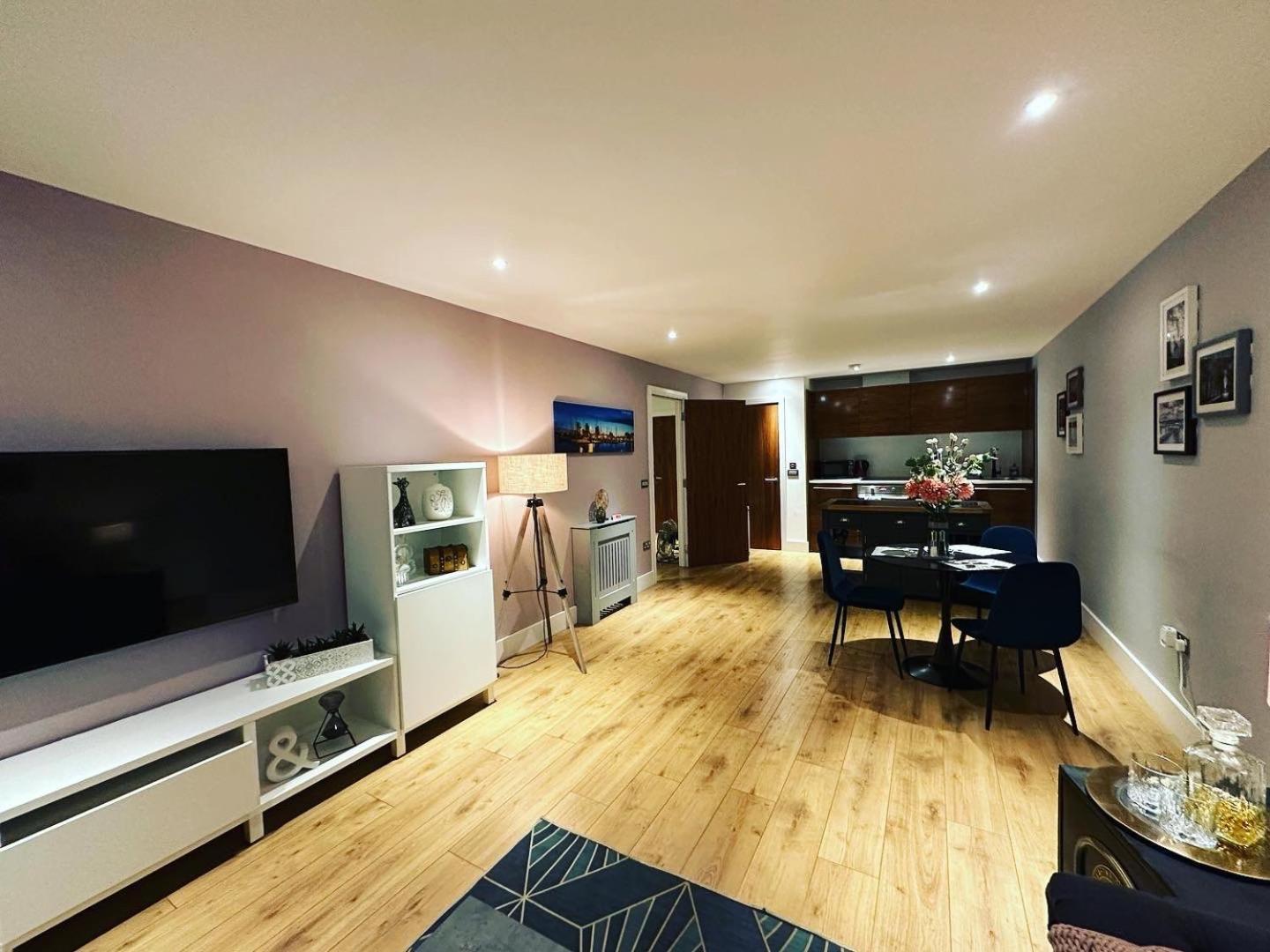 Spacious Luxury Waterfront * Ipswich