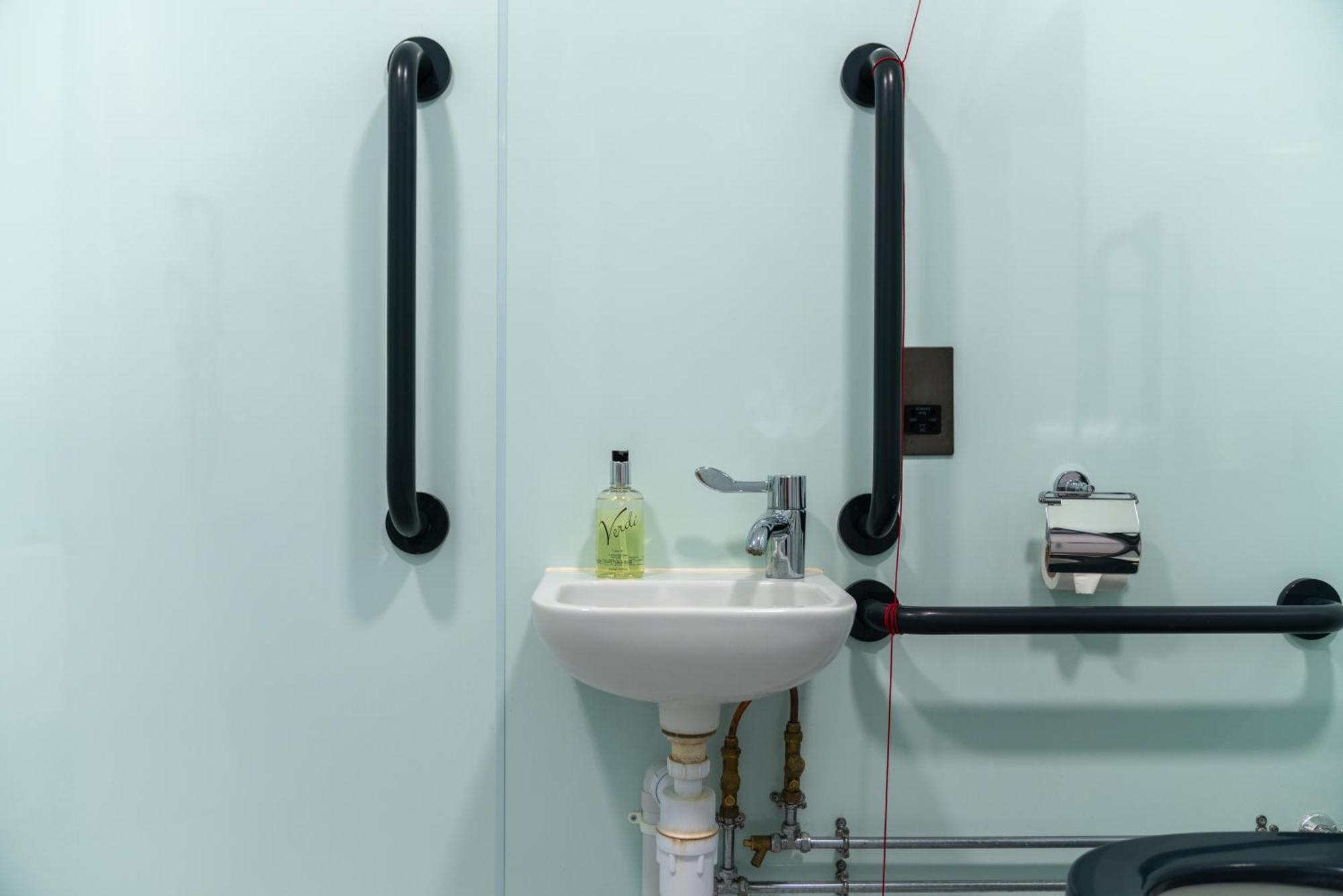Easyhotel Hotel