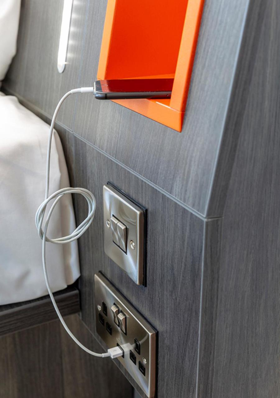 Easyhotel Hotel