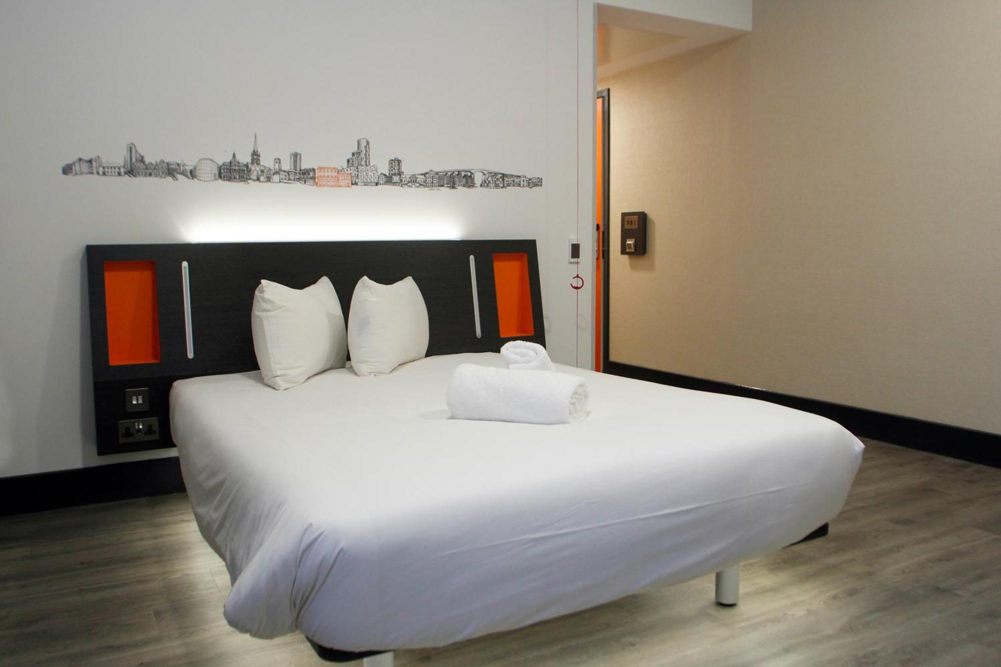 Easyhotel Hotel