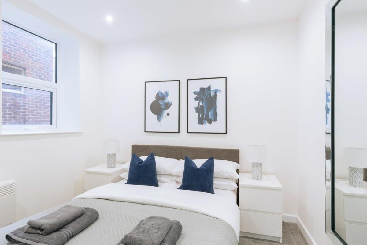 Apartment Modern 1 Bedroom In *