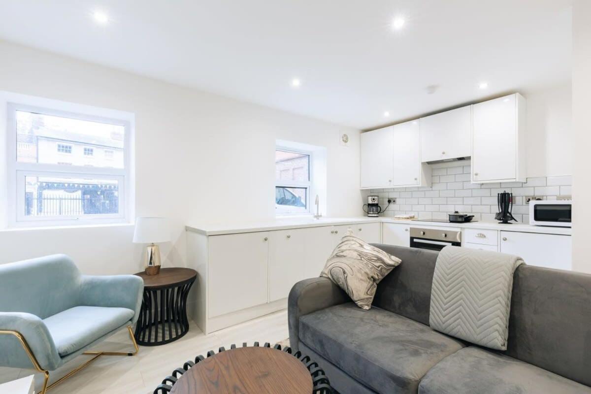 Apartment Modern 1 Bedroom In *