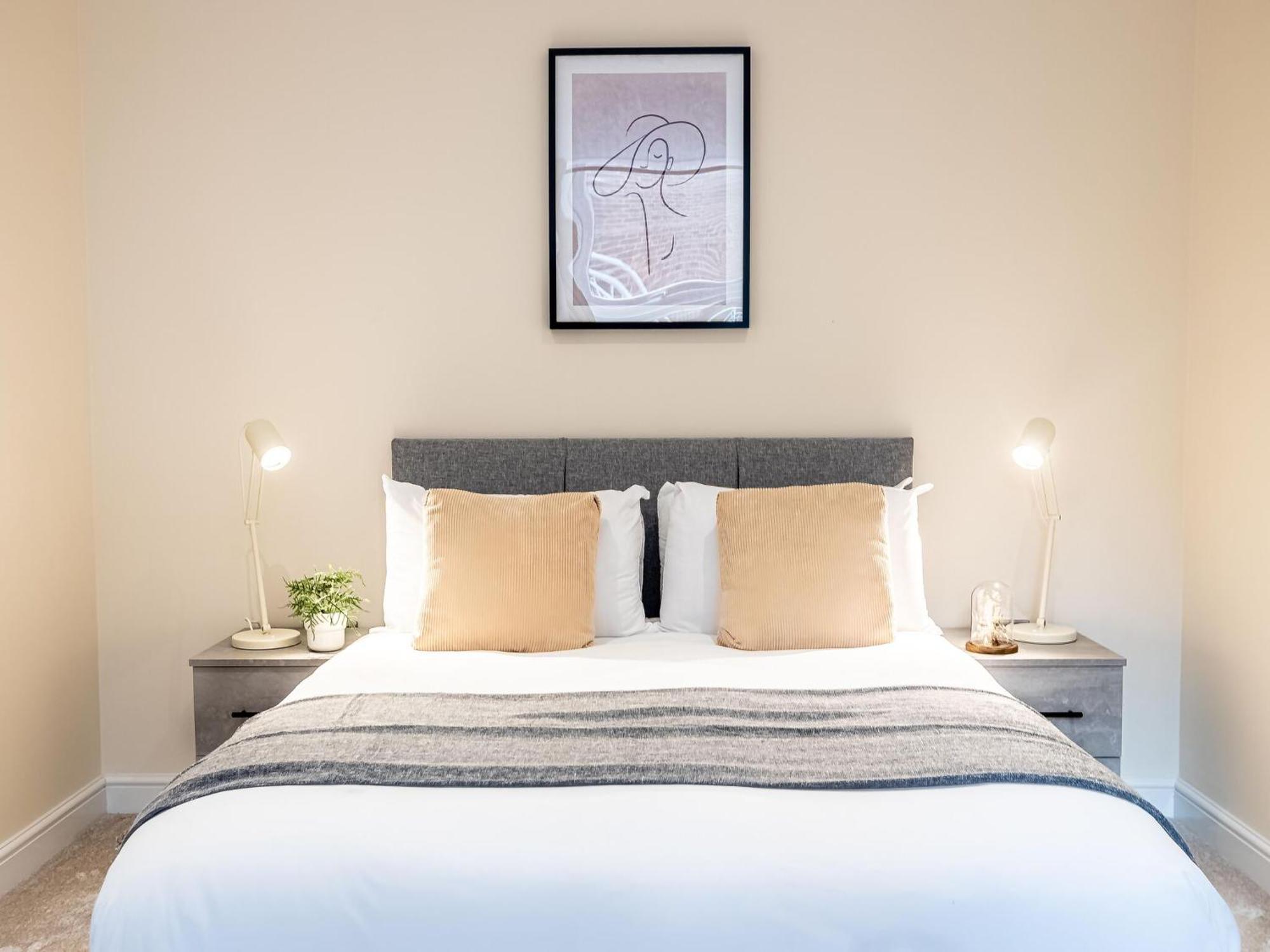 Modern Near Christchurch Park Waterfront By Belvilla Apartment