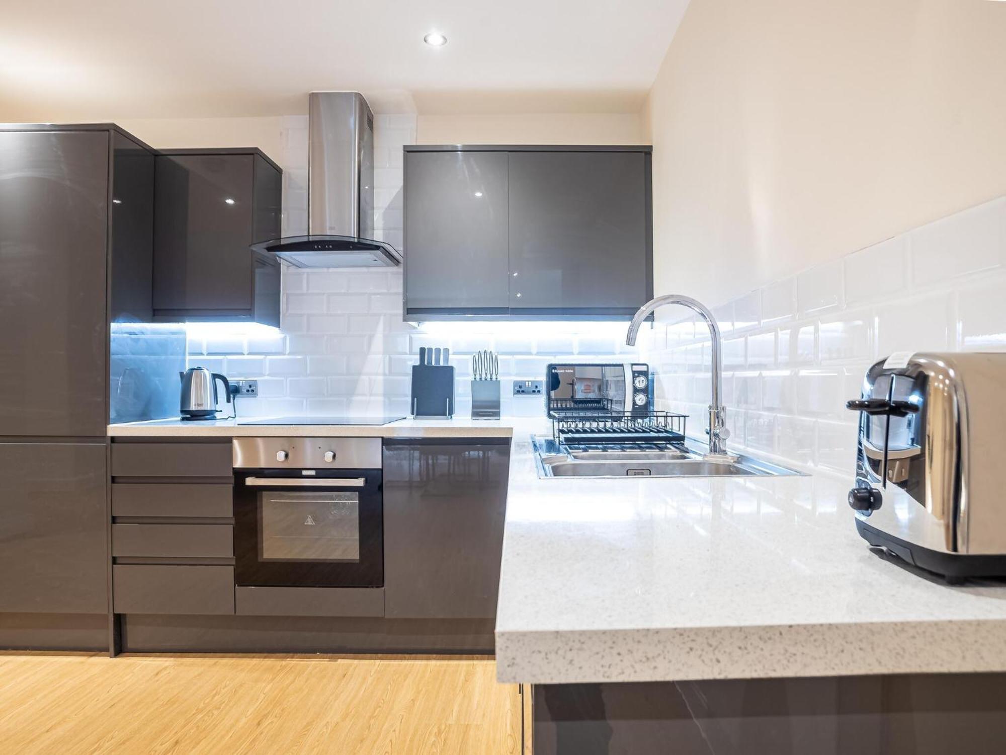 Modern Near Christchurch Park Waterfront By Belvilla Apartment *