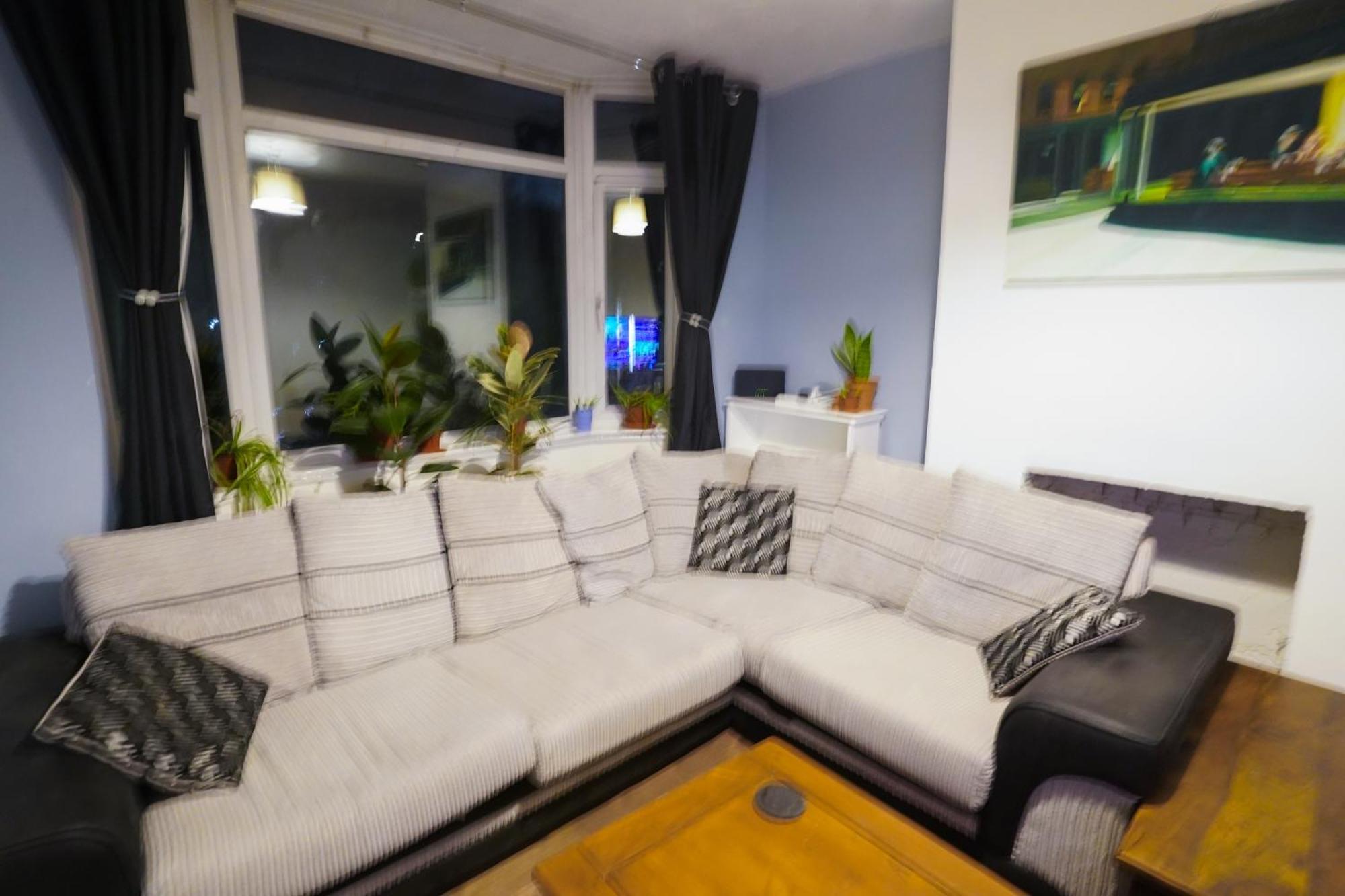 3 Bedroom By Docks.