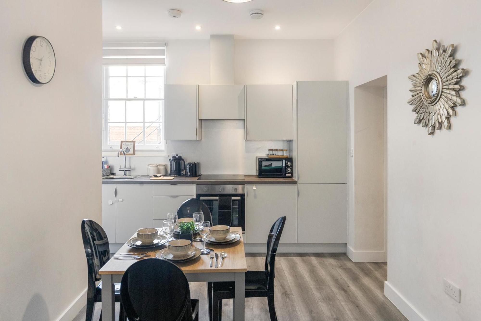 Town Center Gem Sleep 5 Apartment