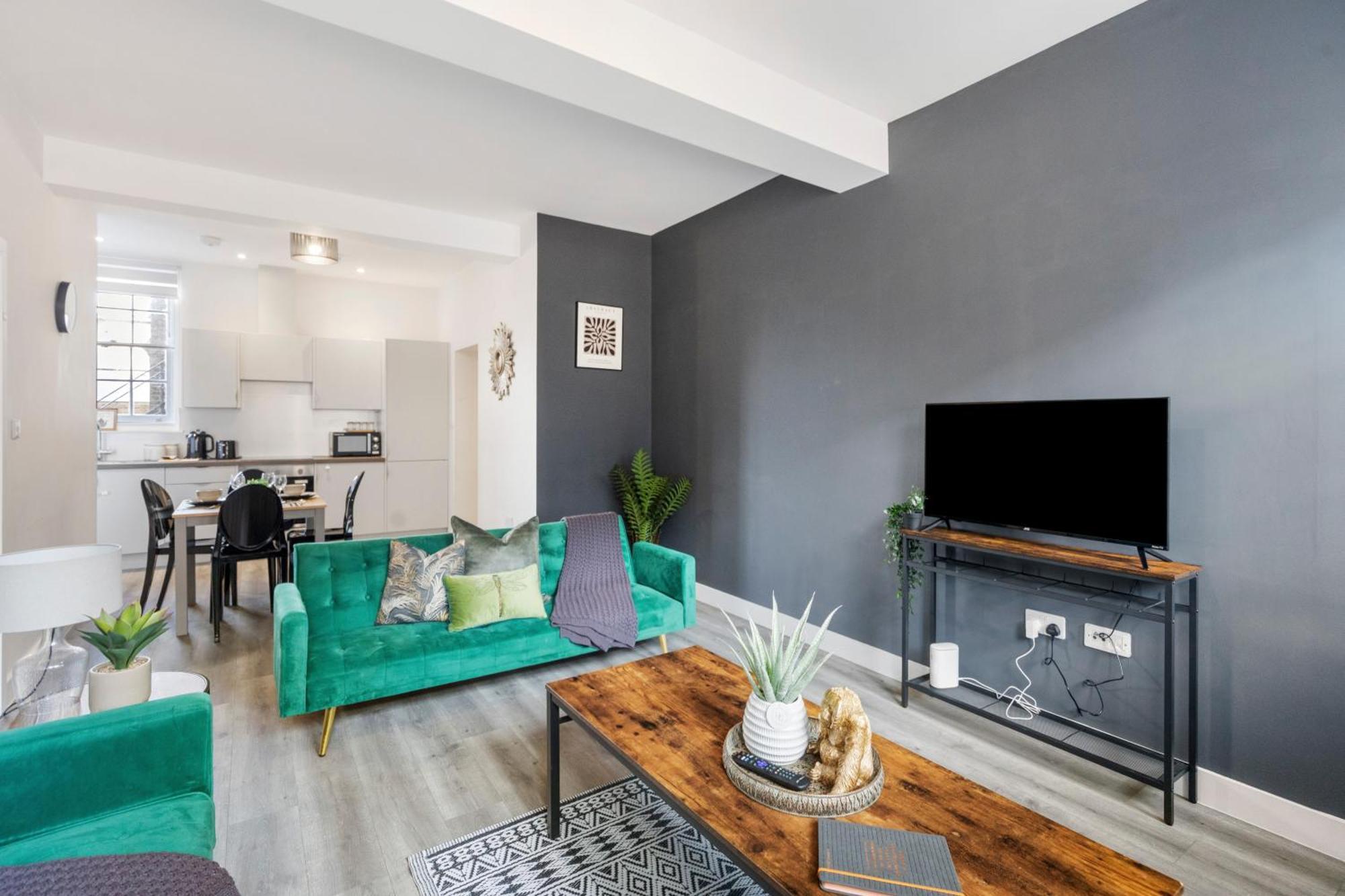Town Center Gem Sleep 5 Apartment Ipswich