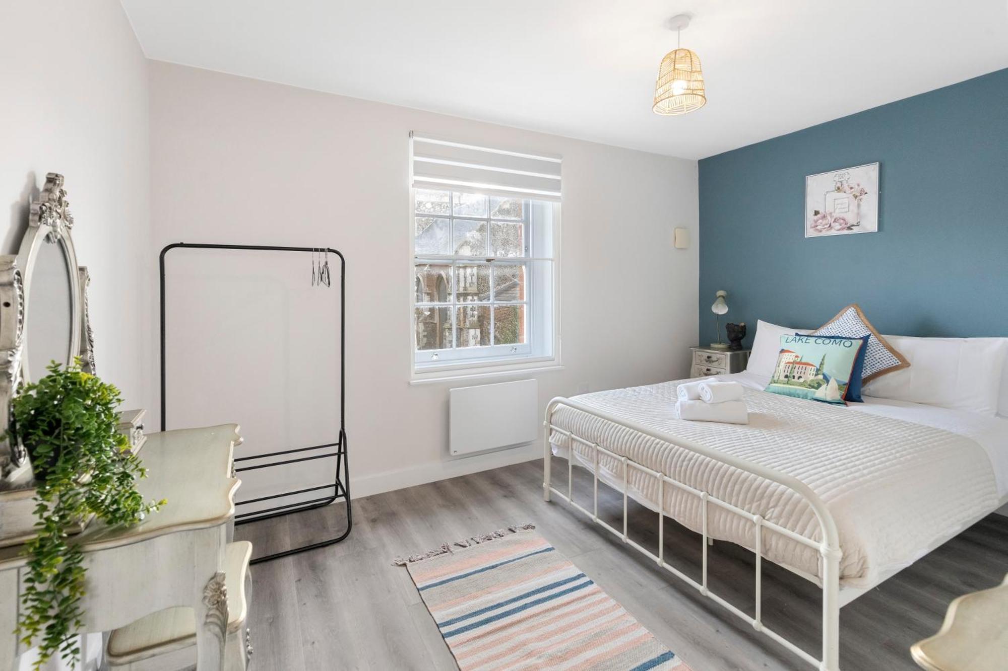 Town Center Gem Sleep 5 Apartment Ipswich