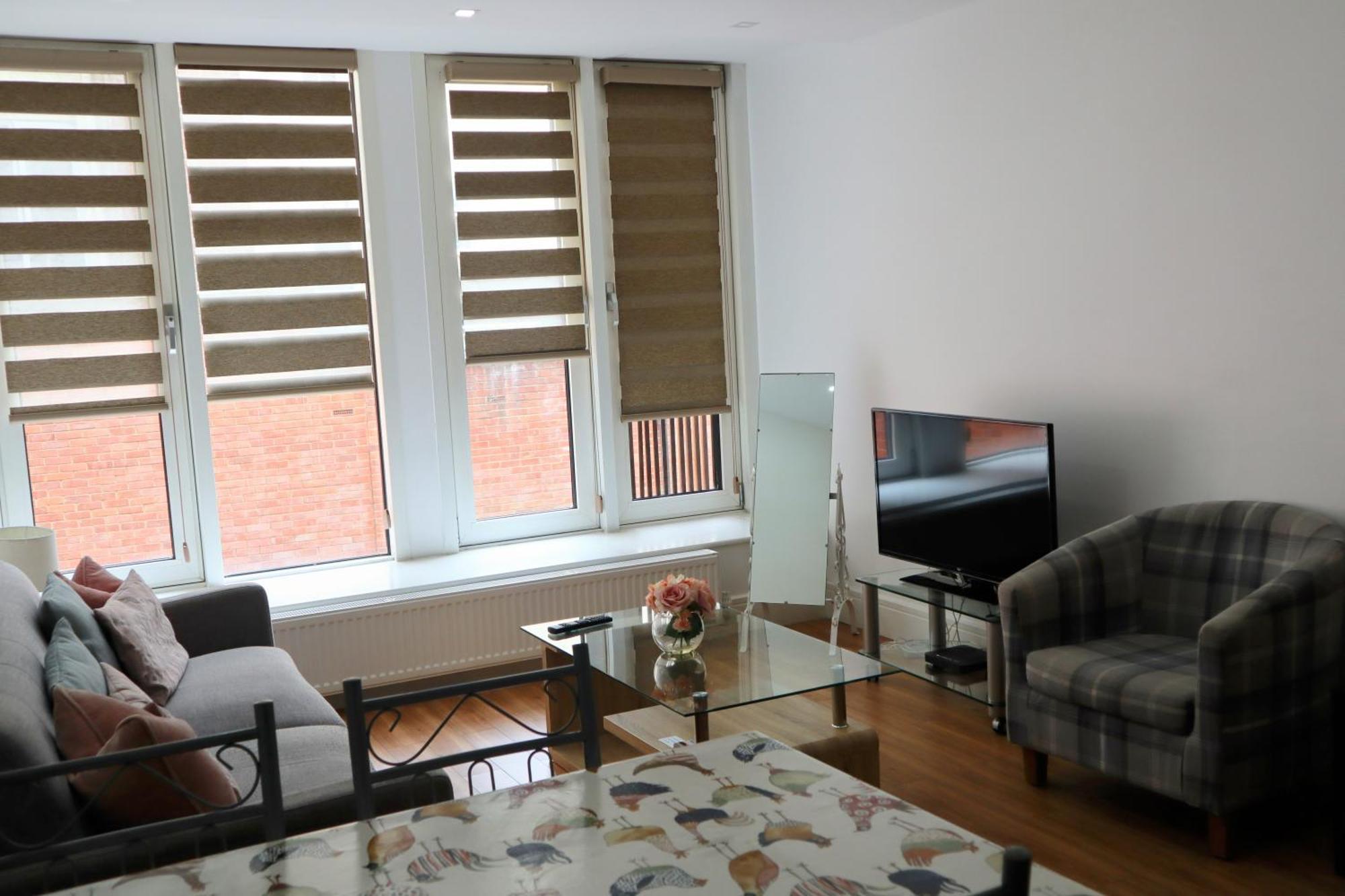 Elm Street Apt With 2 Bed 2 Bathrooms * Ipswich