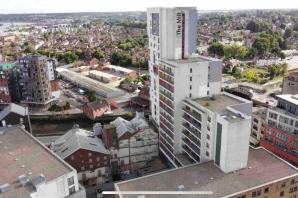 Waterfront 2 Bed With Views Over * Ipswich