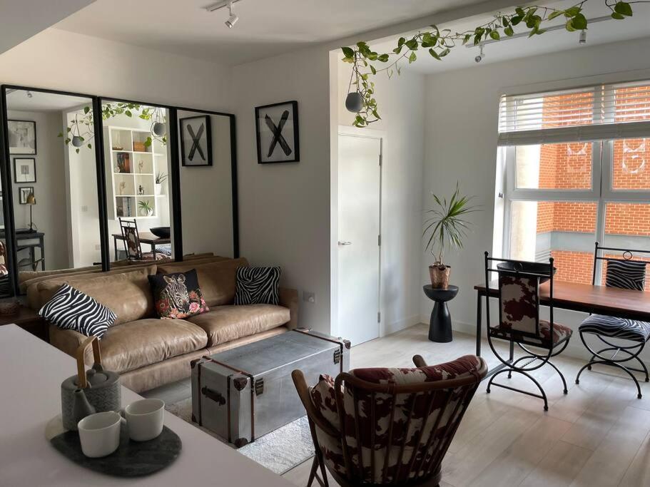 Apartment Luxury 1 Bed Marina Free Parking