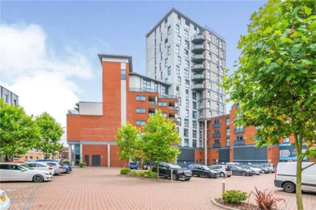 Luxury 1 Bed Marina Free Parking Ipswich
