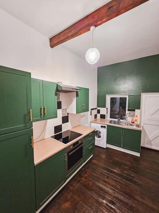 Apartment Spacious House In *