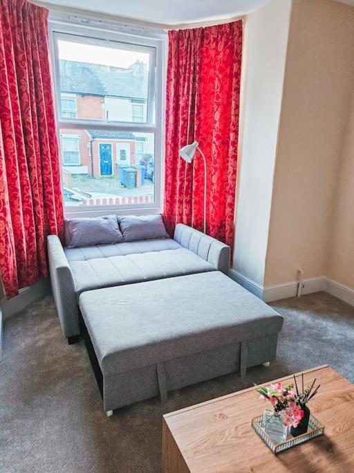 Spacious House In * Ipswich