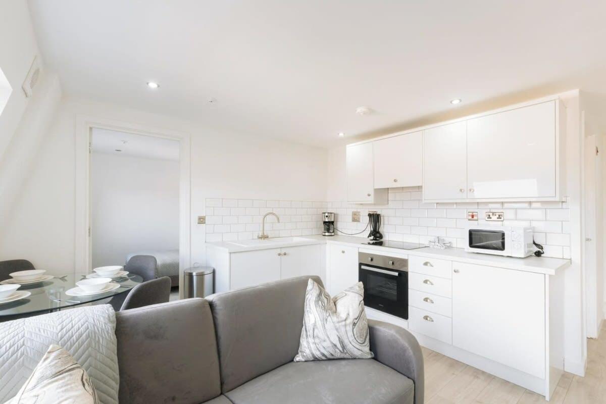 Apartment Modern 1 Bed Floor In *