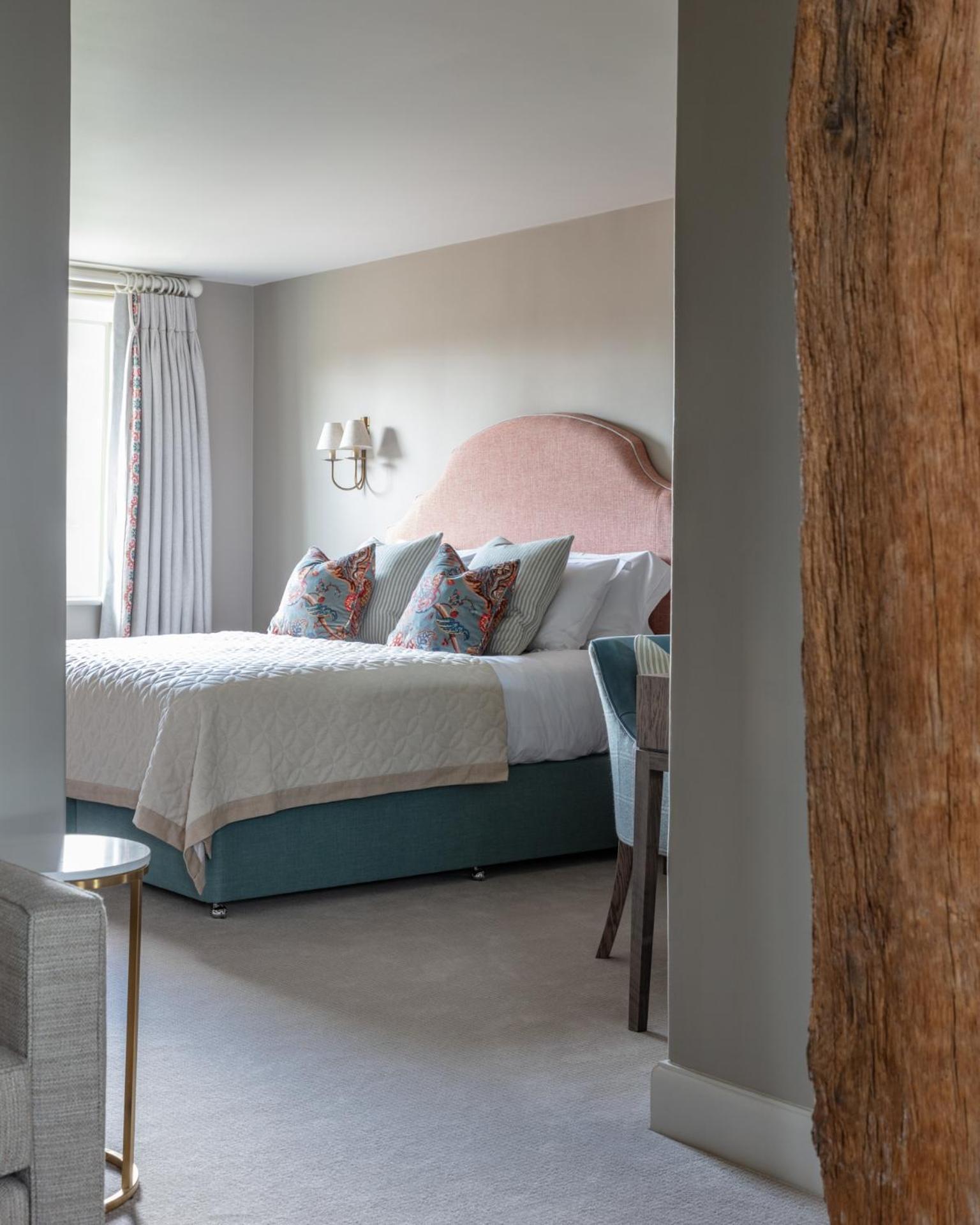 Marquis Suffolk Hotel 3*