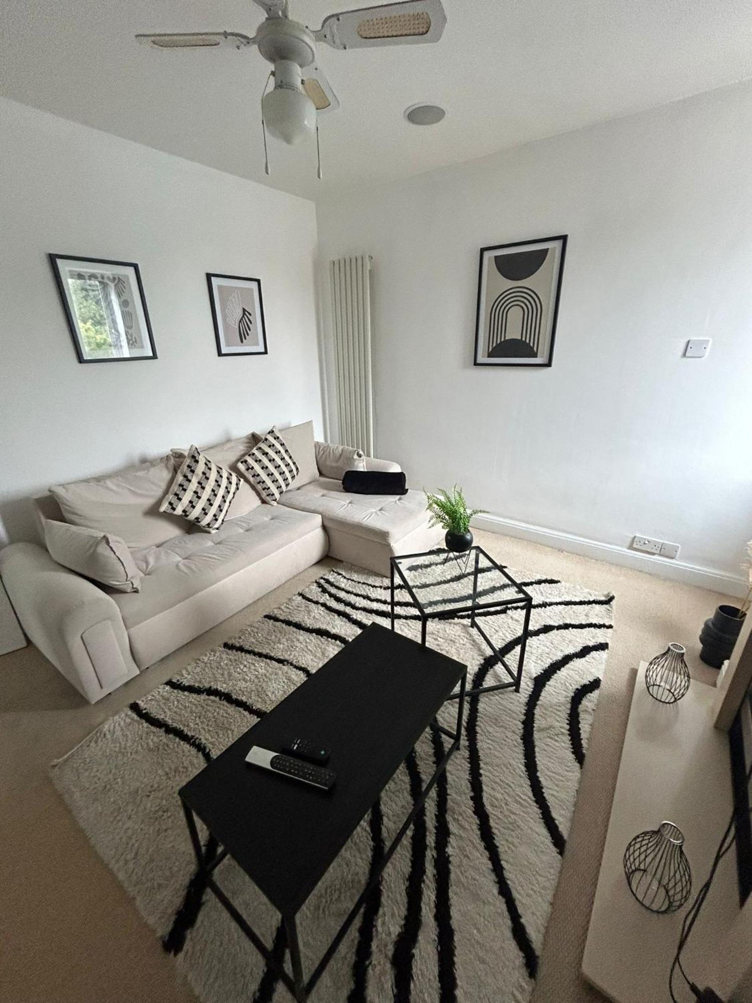 Apartment Town Centre Two Bed *