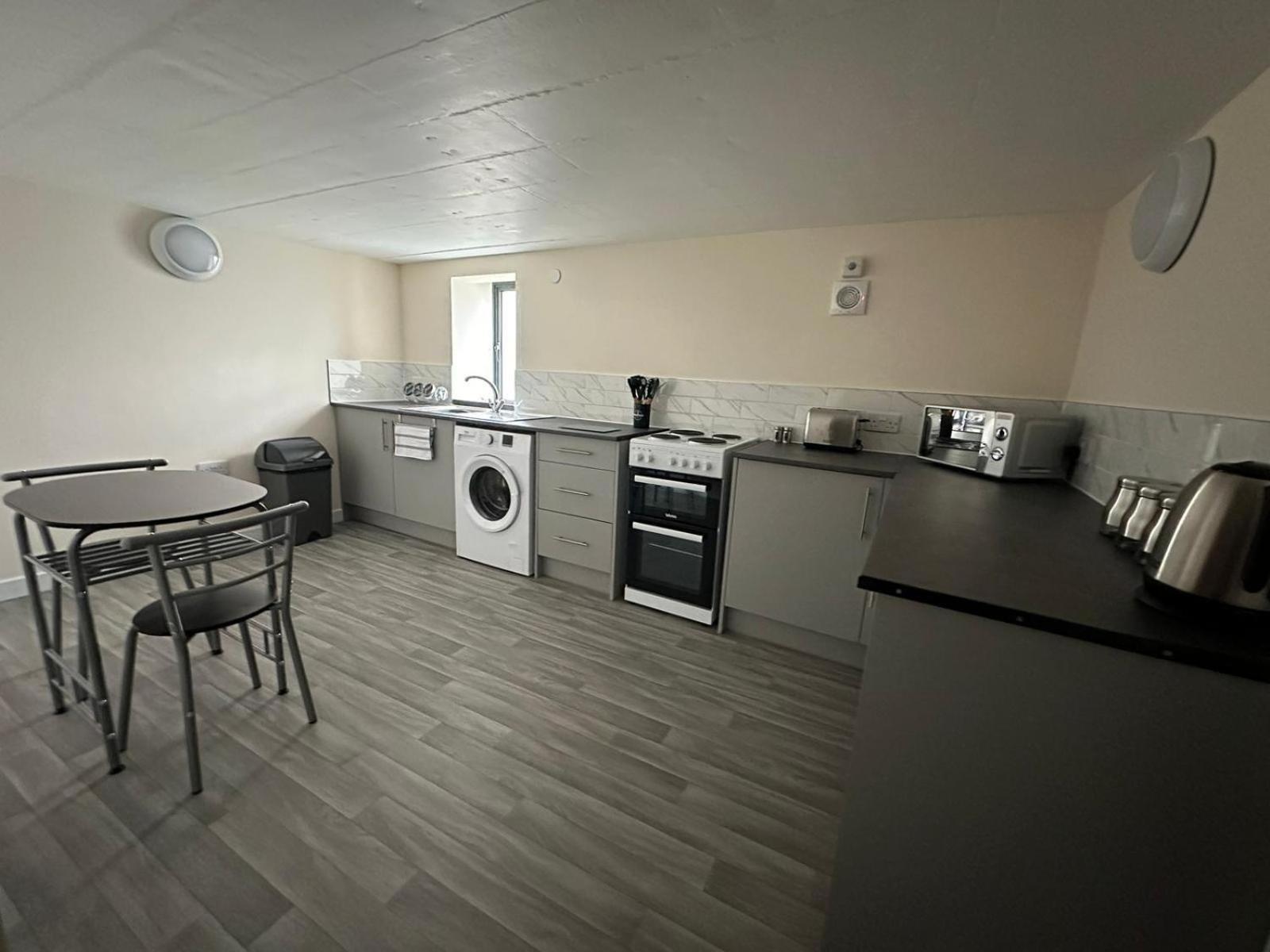 New Luxury Flats Apartment *