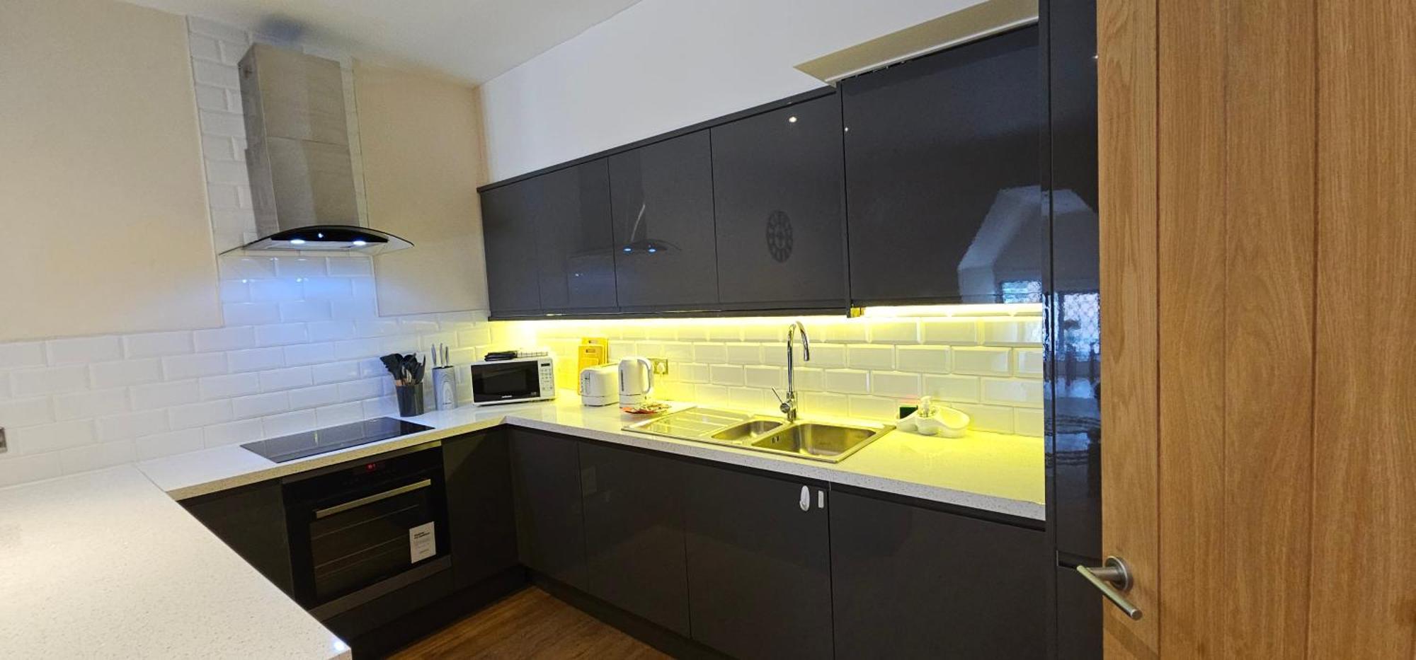 Modern Town Centre Flat 11 At Christchurch Park Ipswich