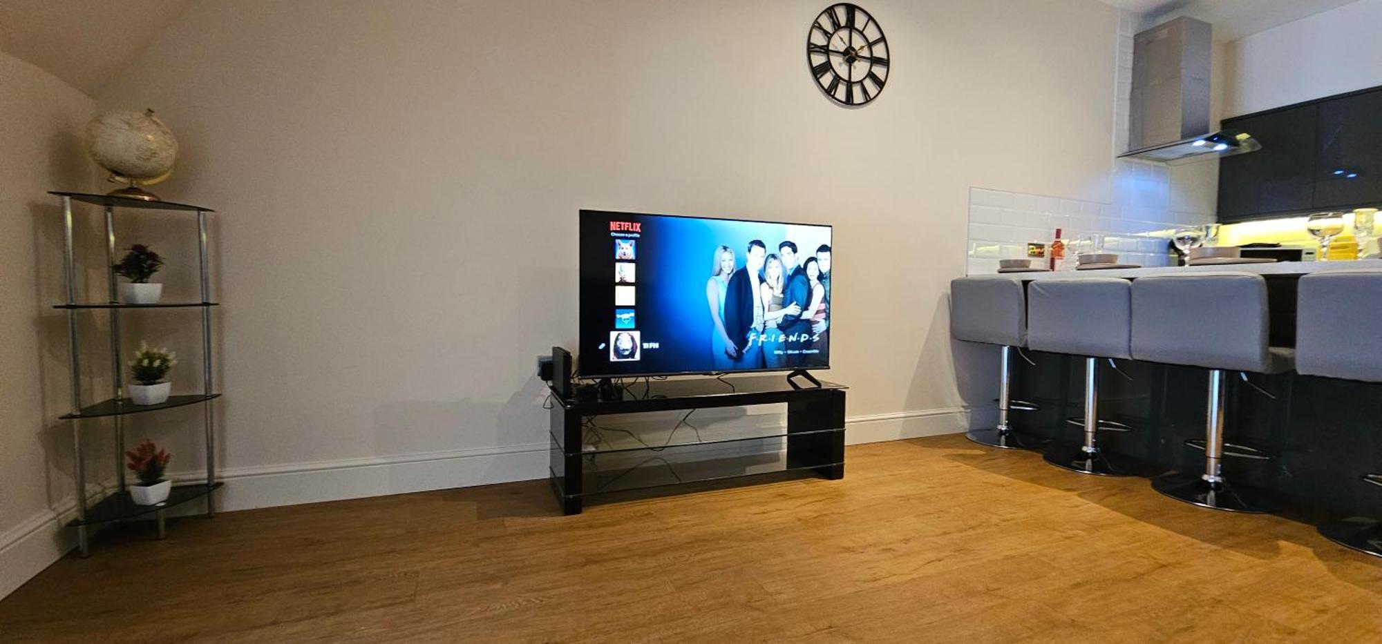 Modern Town Centre Flat 11 At Christchurch Park * Ipswich