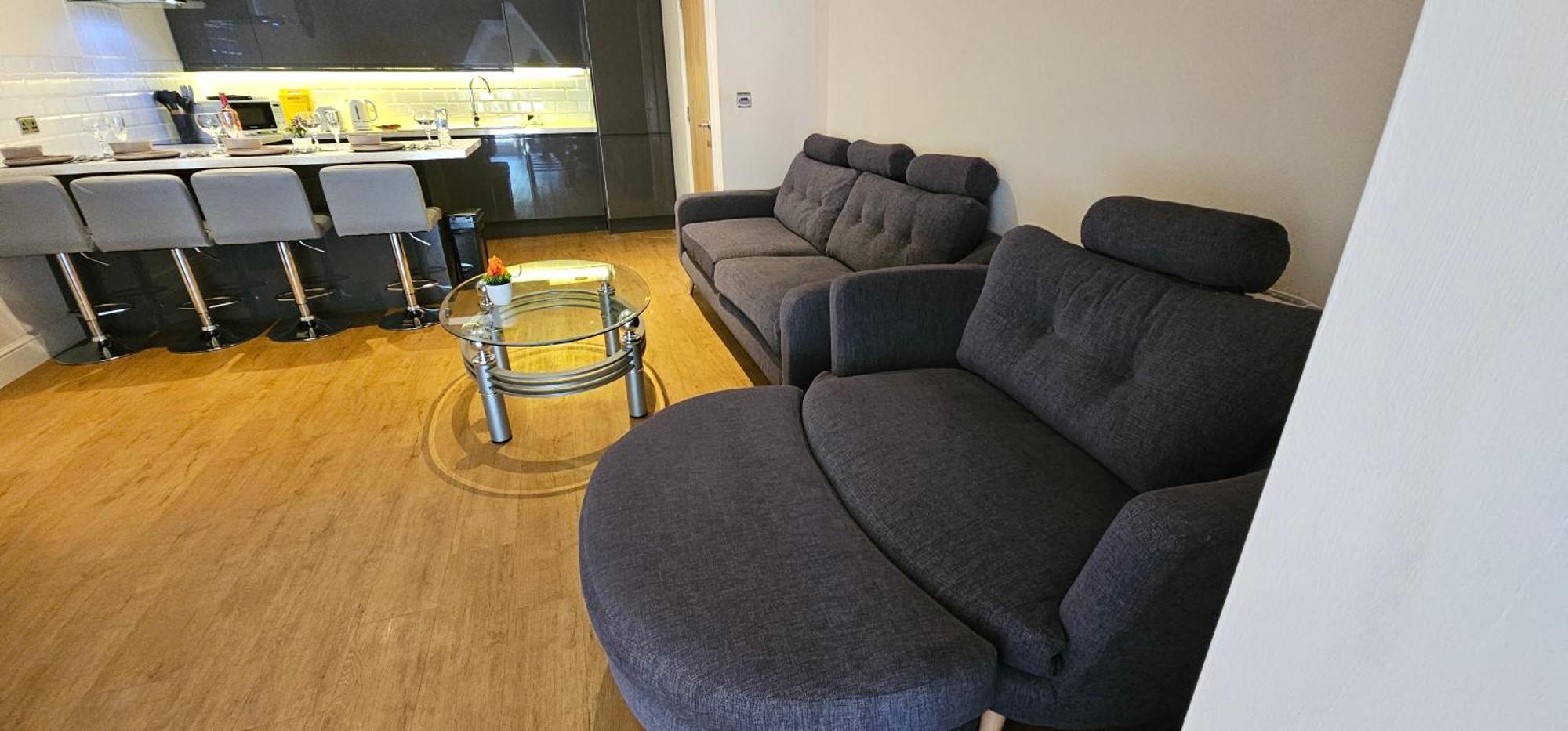 Modern Town Centre Flat 11 At Christchurch Park * Ipswich
