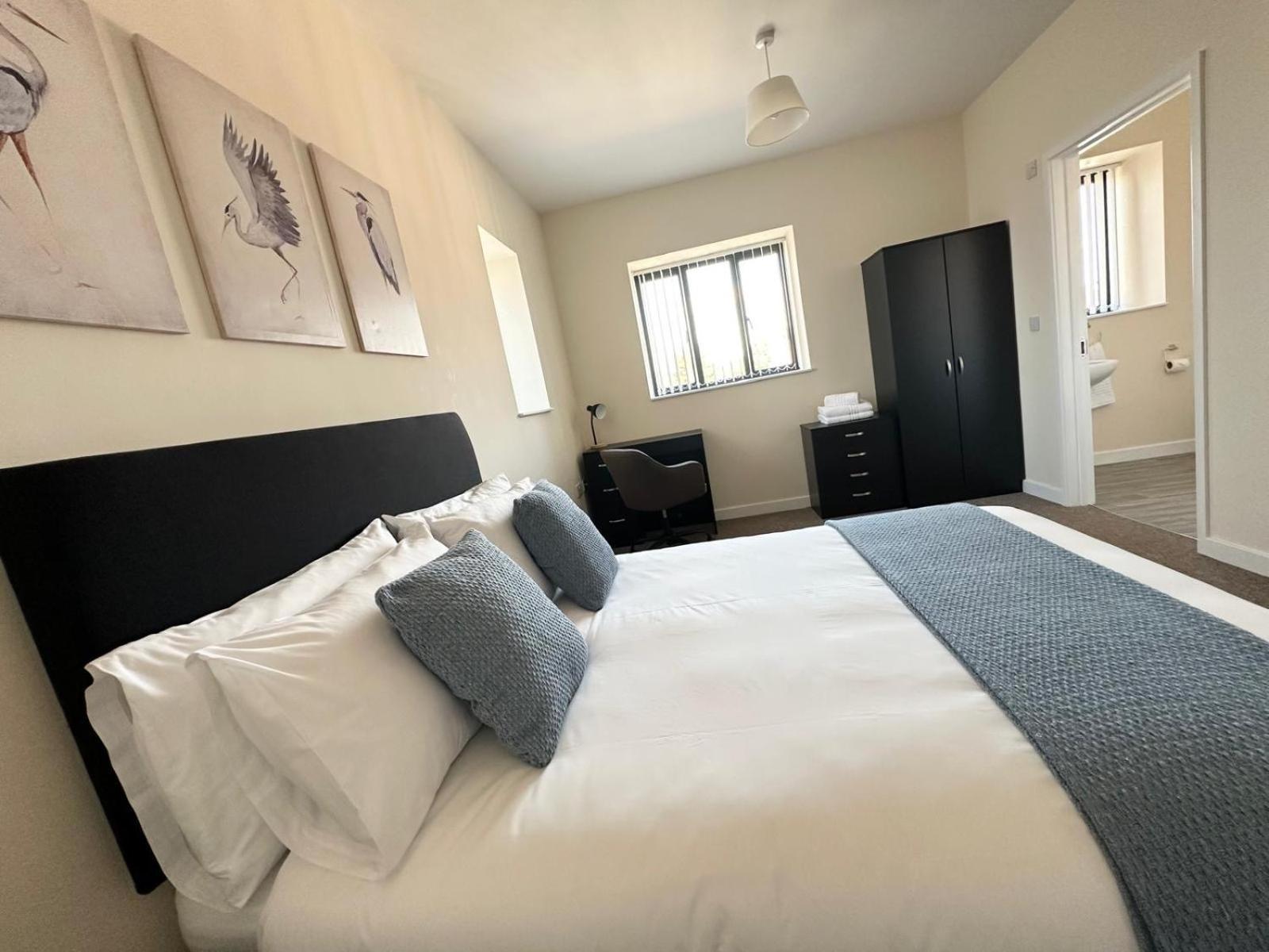 New Luxury Flats Apartment *
