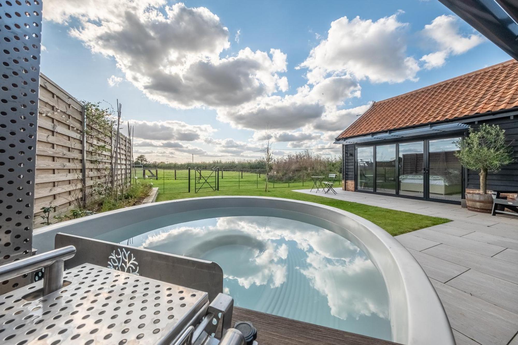 Holiday home Large Immaculate Rural Conversion - The Milking Parlour Ipswich