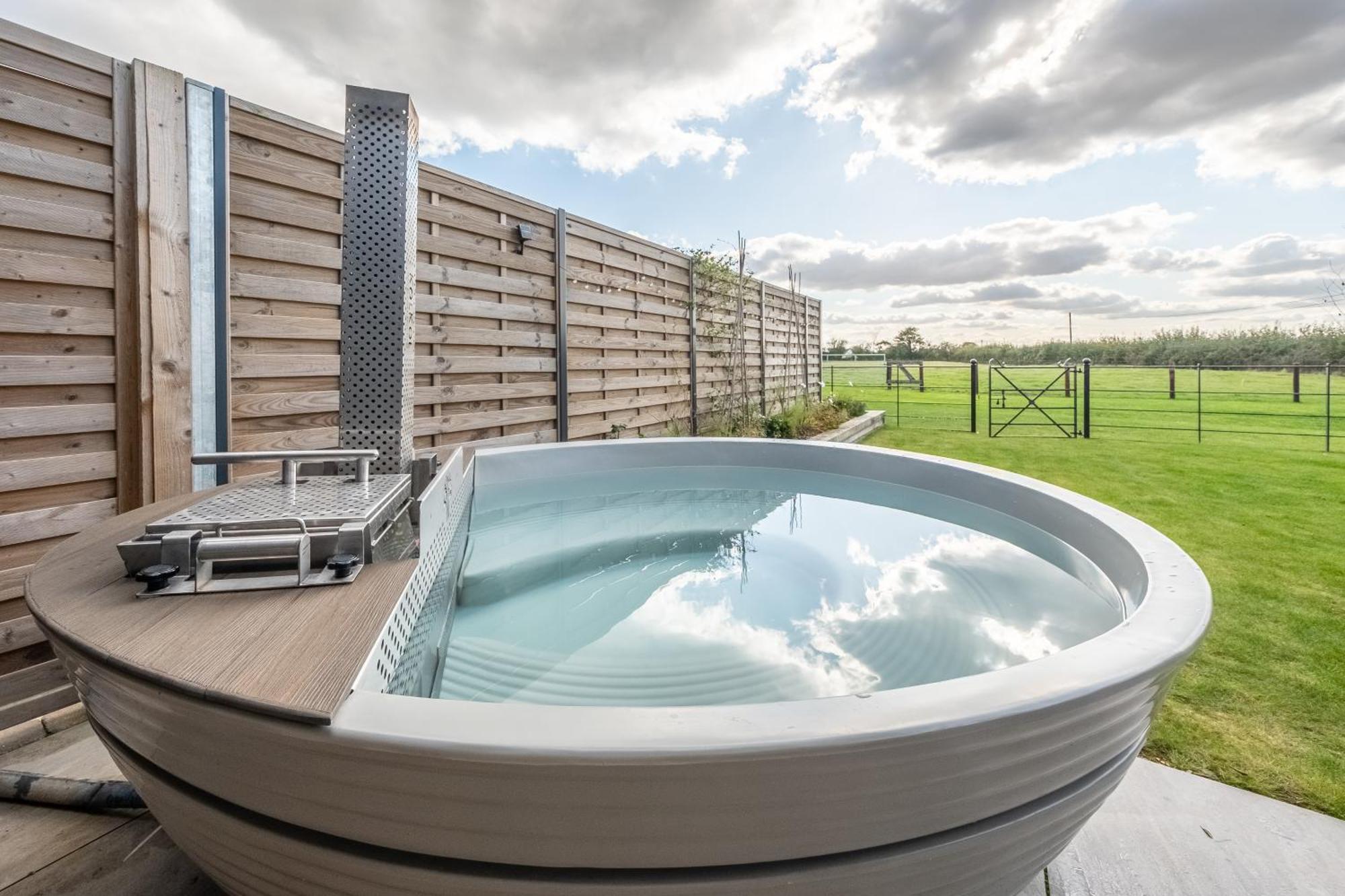 Holiday home Large Immaculate Rural Conversion - The Milking Parlour *