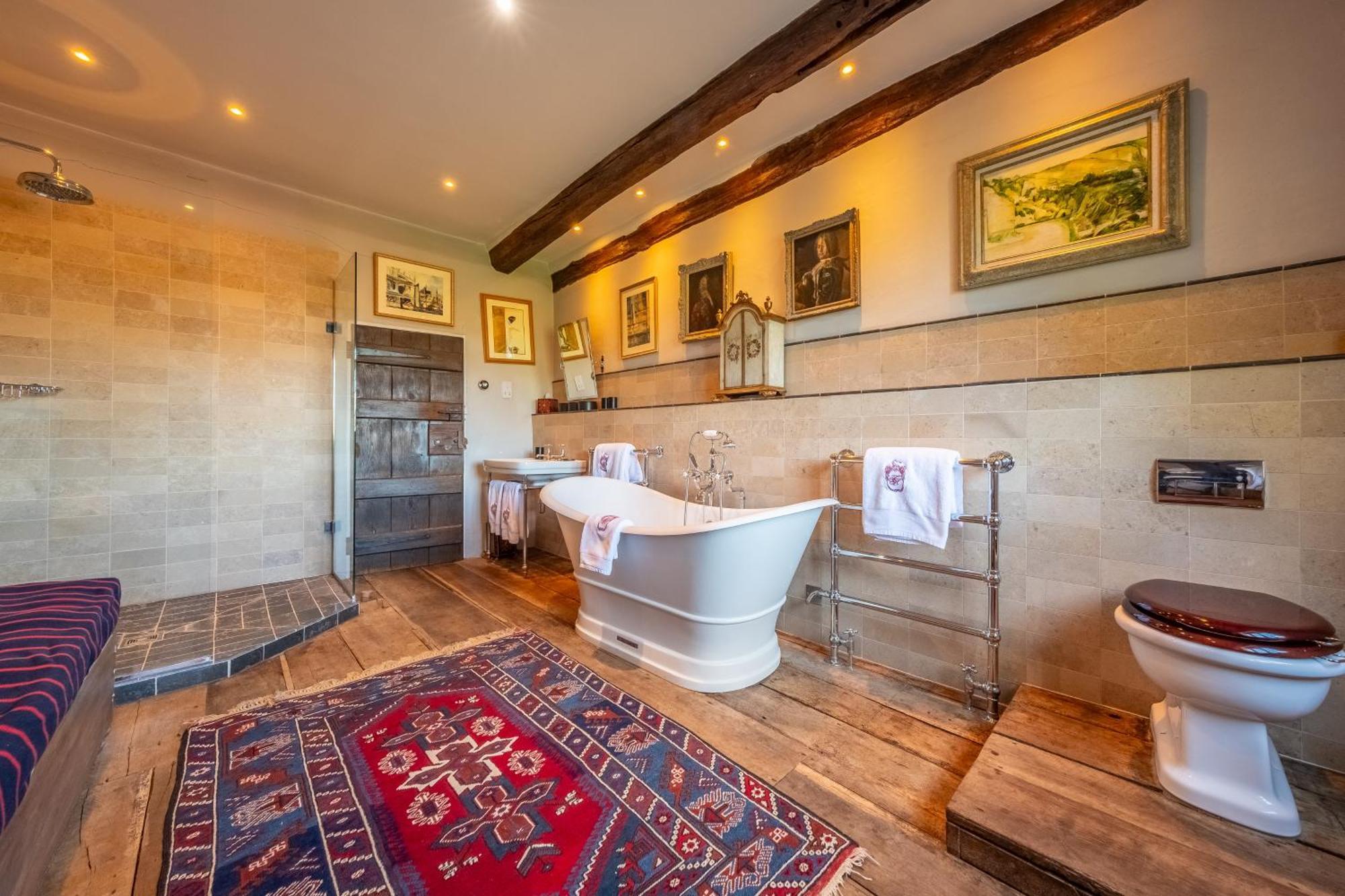 Spectacular Thousand Year Old Medieval Manor House - Flemings Hall