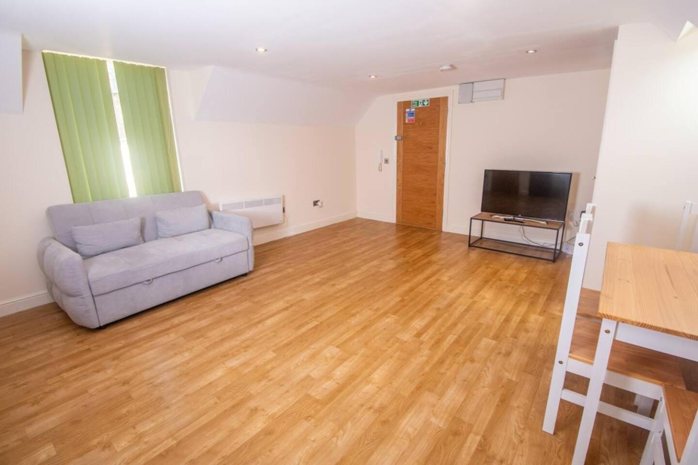 Newly Renovated Sanctuary For 4 In Charlotte House Apartment *