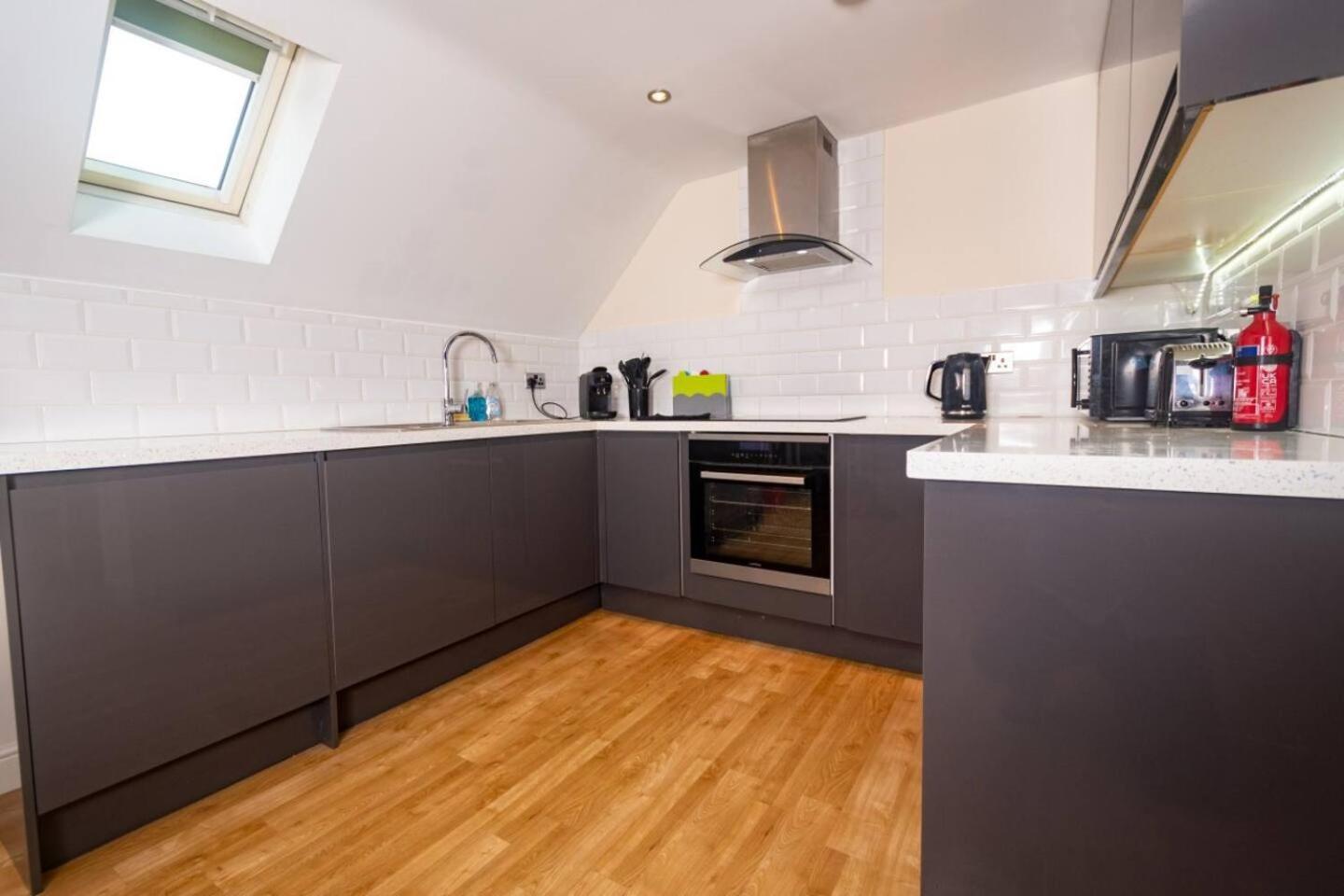 Newly Renovated Sanctuary For 4 In Charlotte House Apartment Ipswich
