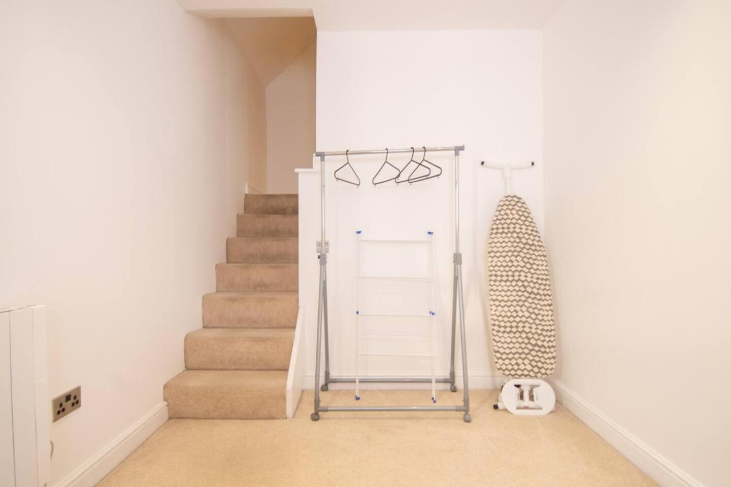 Newly Renovated Sanctuary For 4 In Charlotte House Apartment Ipswich