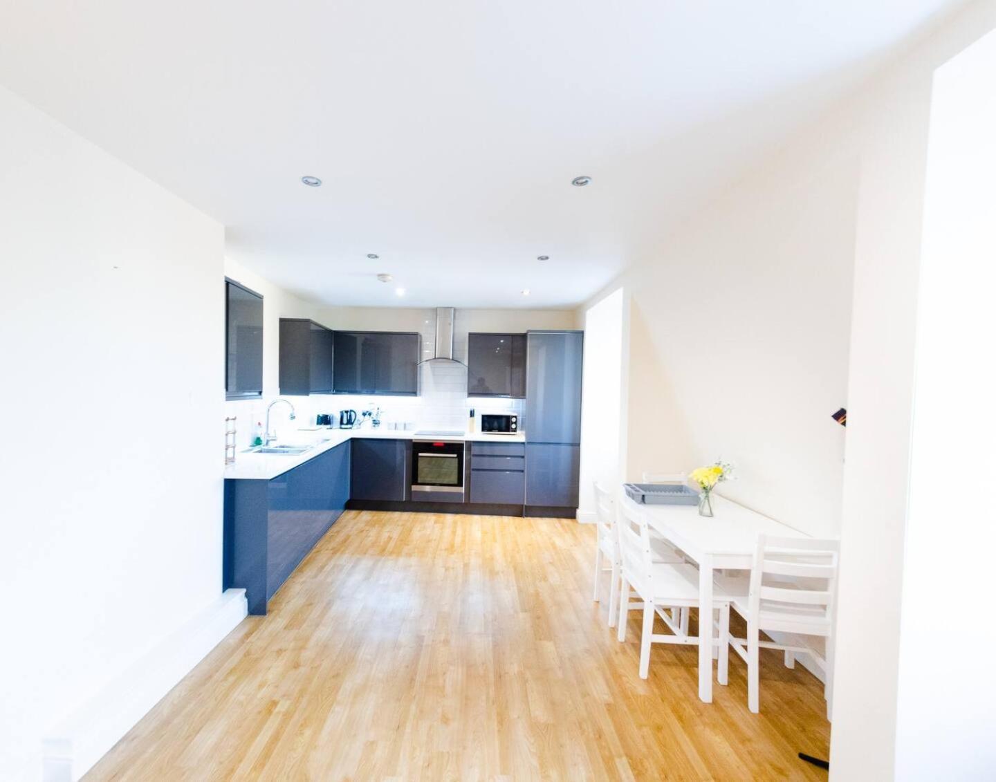 Apartment Charlotte House Spacious 2br 2bath In Ipswich