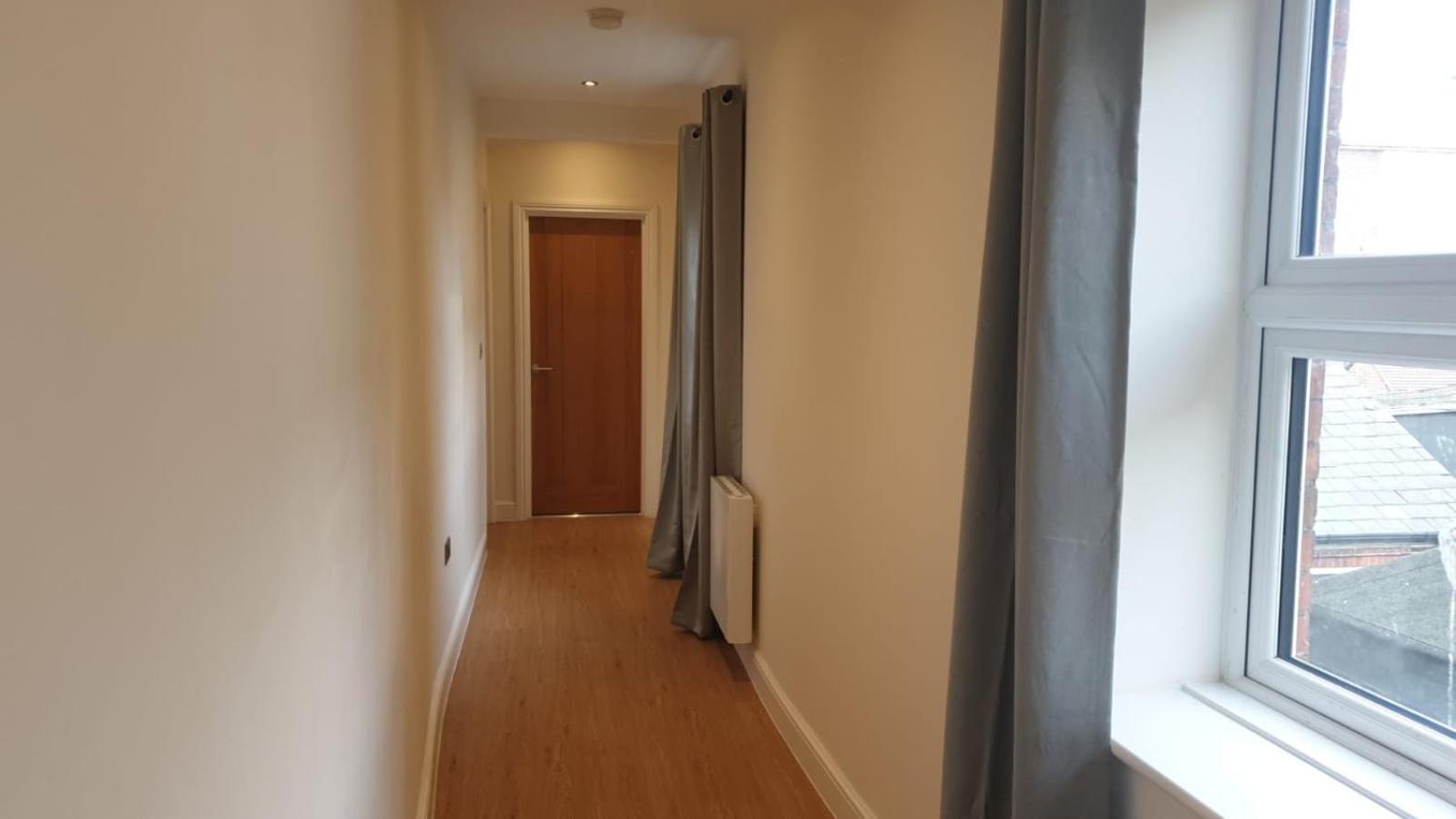 Sleek 1bed Waterfront With Great Views Ipswich