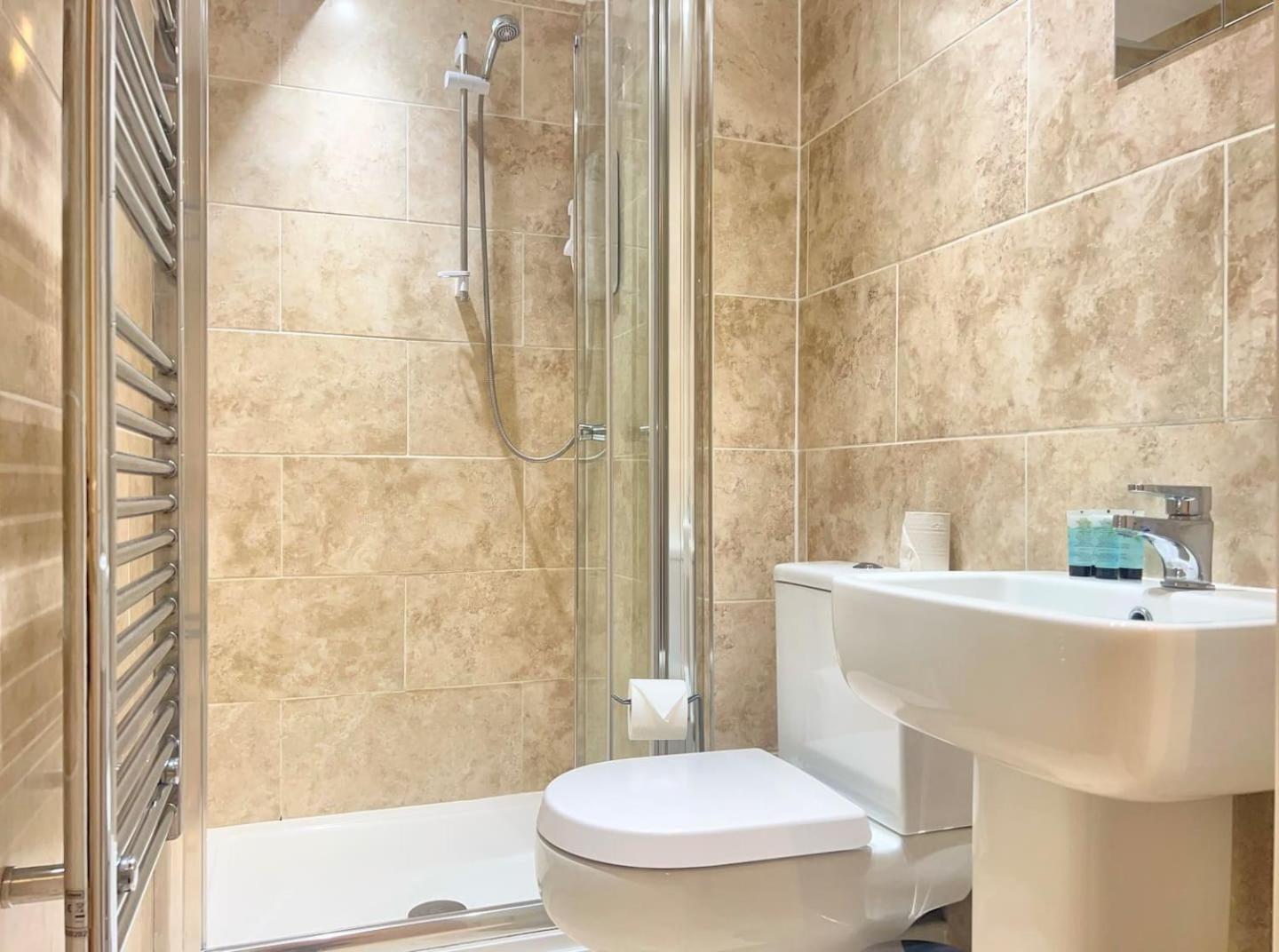 2br 2bath Flat In Centre - 6 Guests