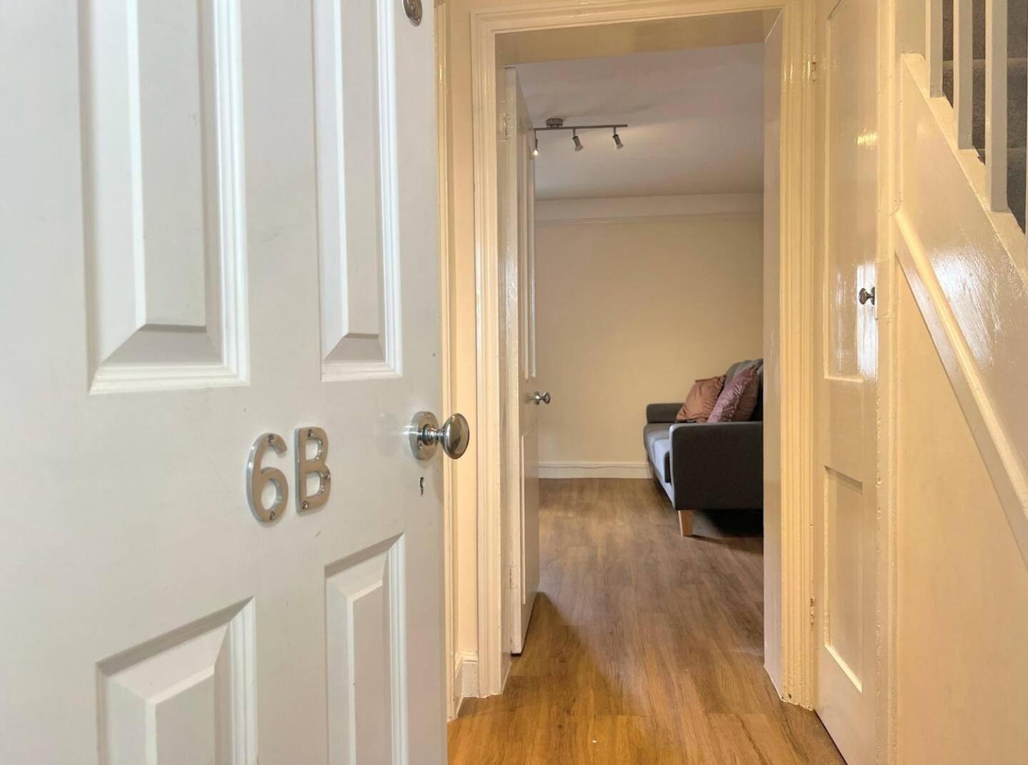 2br 2bath Flat In Centre - 6 Guests Aparthotel