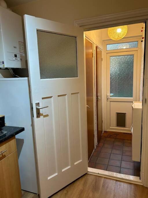 Holiday home Entire 3 Bed House In
