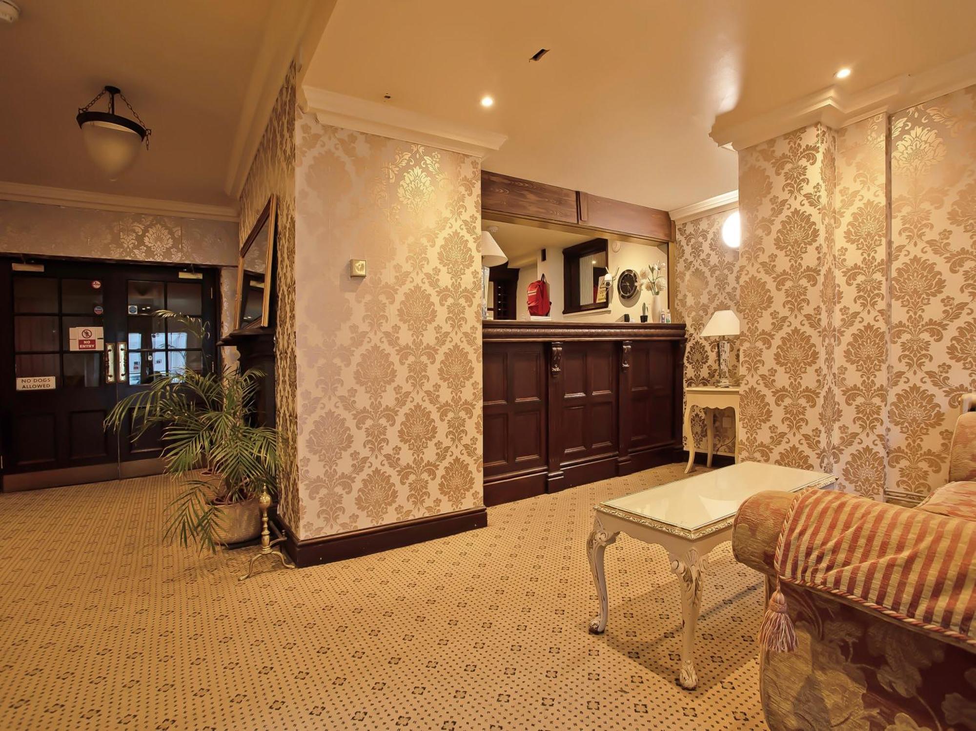 Great White Horse Hotel