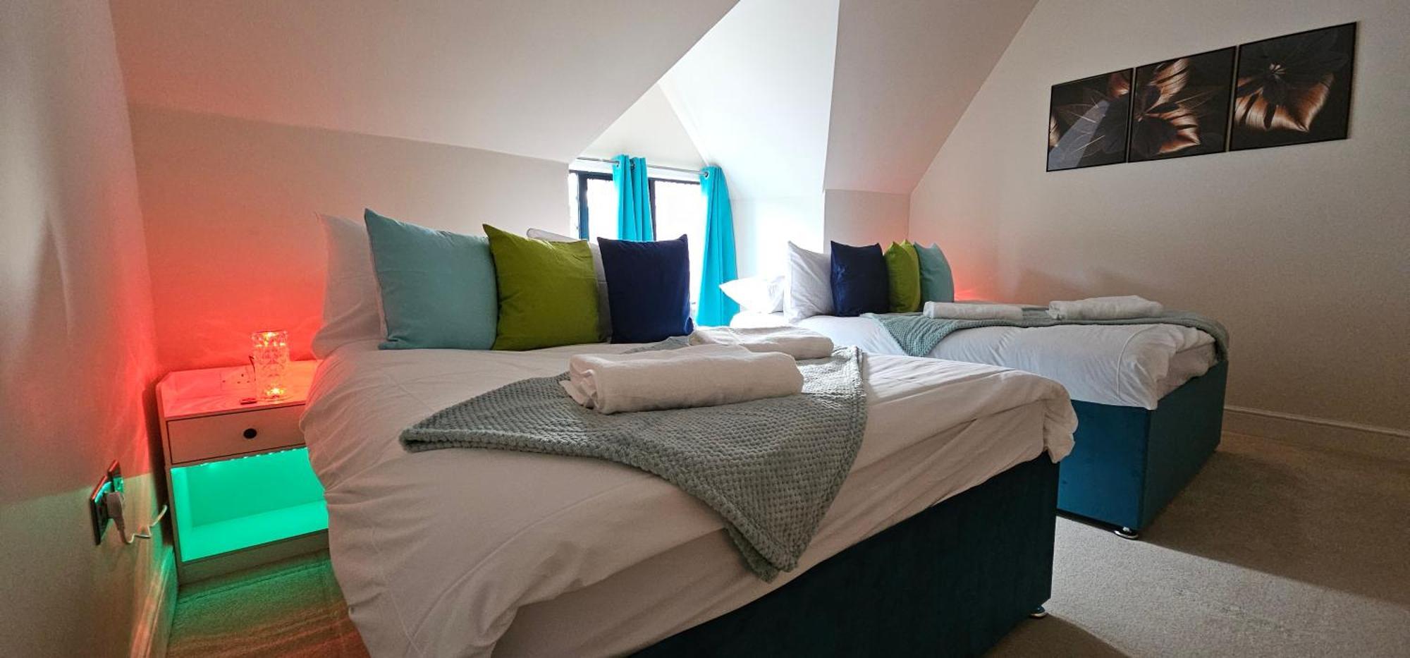 Apartment Modern Town Centre Flat 12 At Christchurch Park
