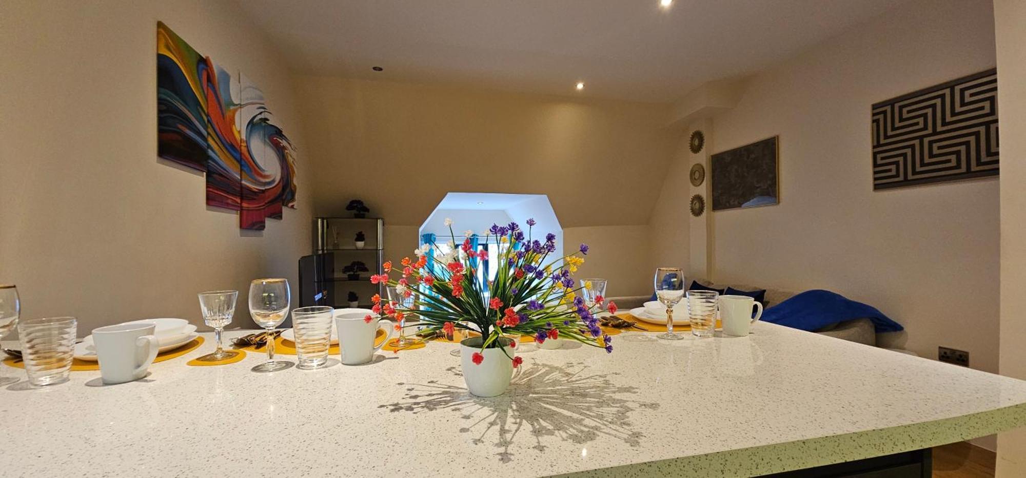 Modern Town Centre Flat 12 At Christchurch Park Apartment Ipswich