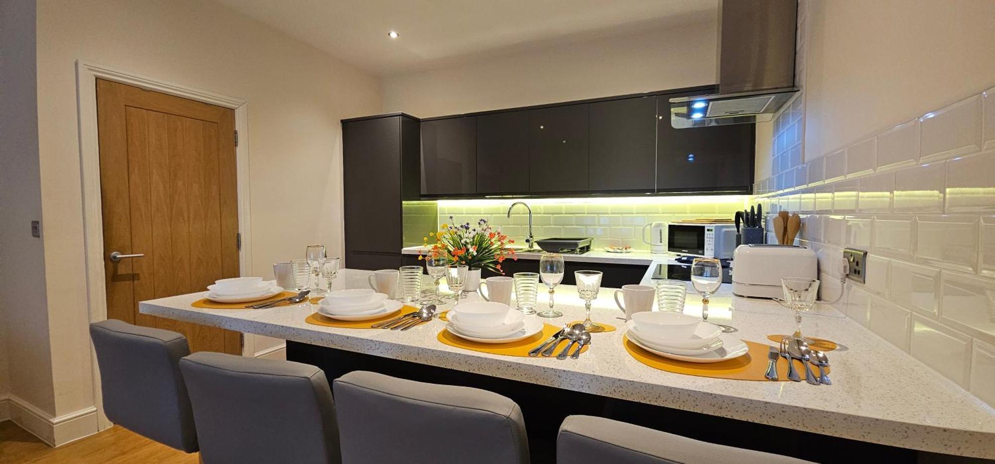 Modern Town Centre Flat 12 At Christchurch Park