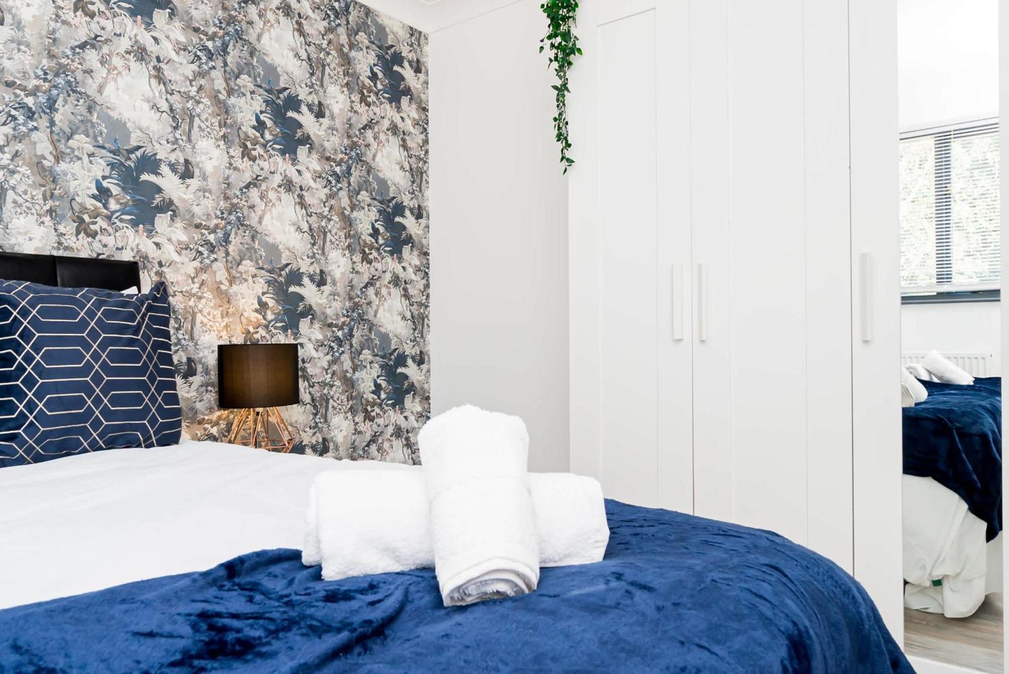 Private Parking&garden&contractor&families Apartment *
