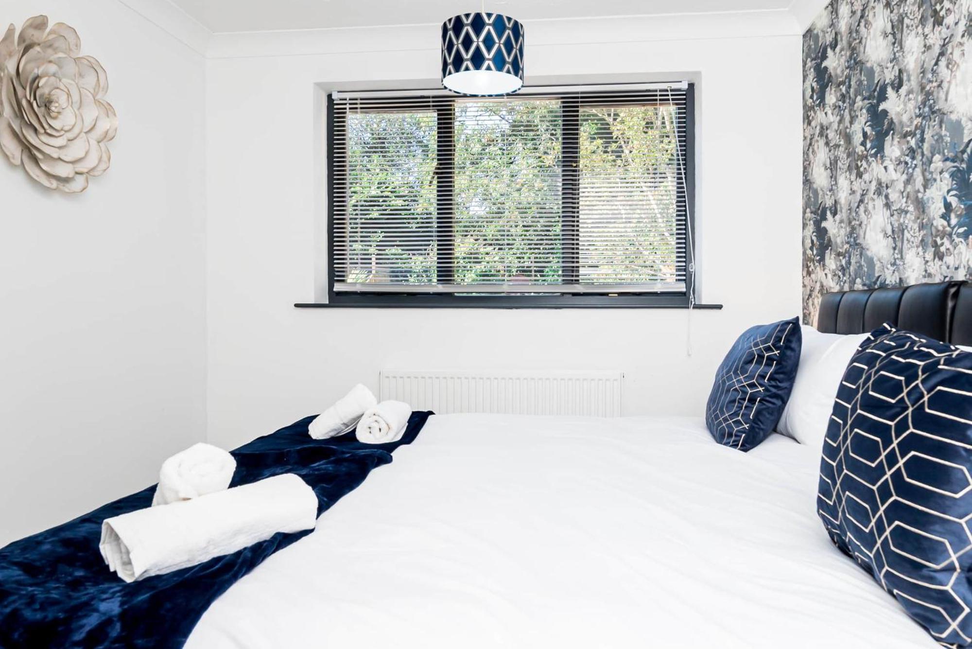 Private Parking&garden&contractor&families Apartment