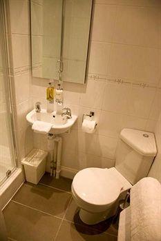 Guest house Innocence Rooms - East 3*
